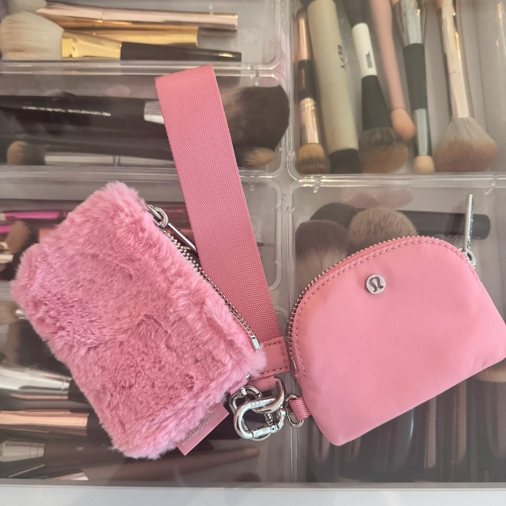 Lululemon dual pouch wristlet